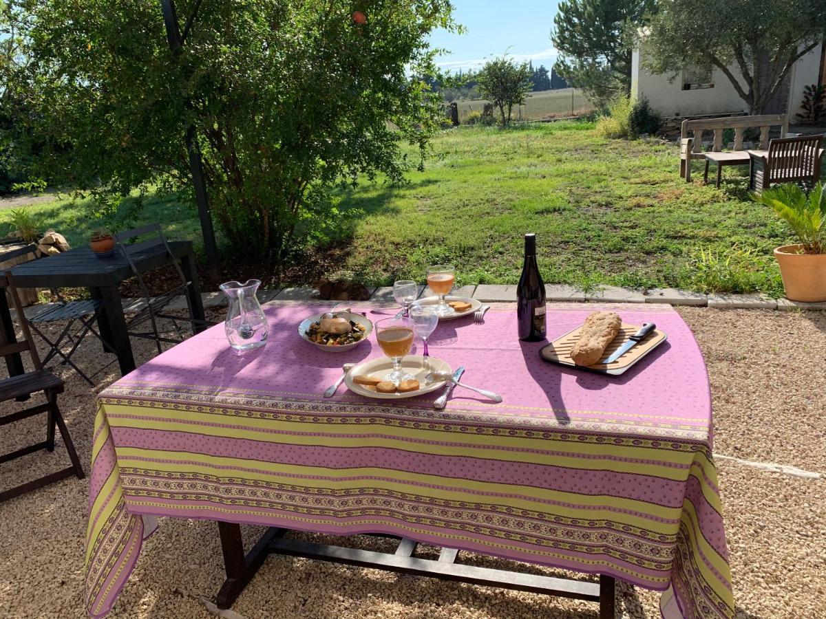 לינה וארוחת בוקר Uchaud L'Esperluette En Camargue מראה חיצוני תמונה